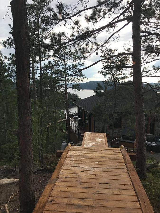 Gite Du Haut Des Arbres Chicoutimi Exterior foto